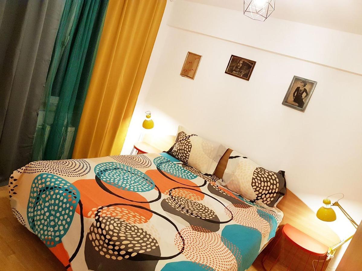 Global Downtown Apartments - Universitate - Balcescu ブカレスト エクステリア 写真